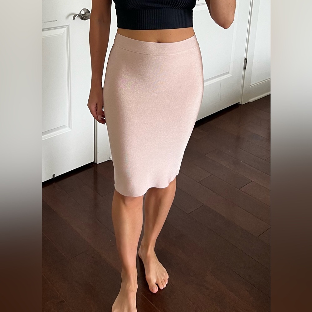 Chic Blush Pencil Skirt for Women